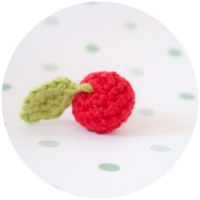 crochet cupcake pattern by “I am a Mess”