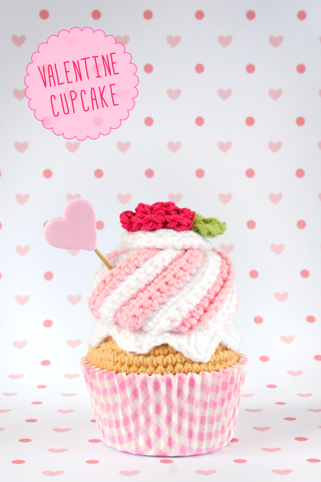 I-am-a-mess-cupcake-crochet-valentine-1